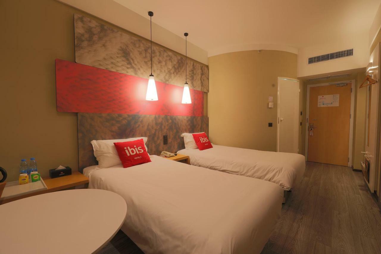 Ibis Qingdao Ningxia Road Hotel Exterior photo