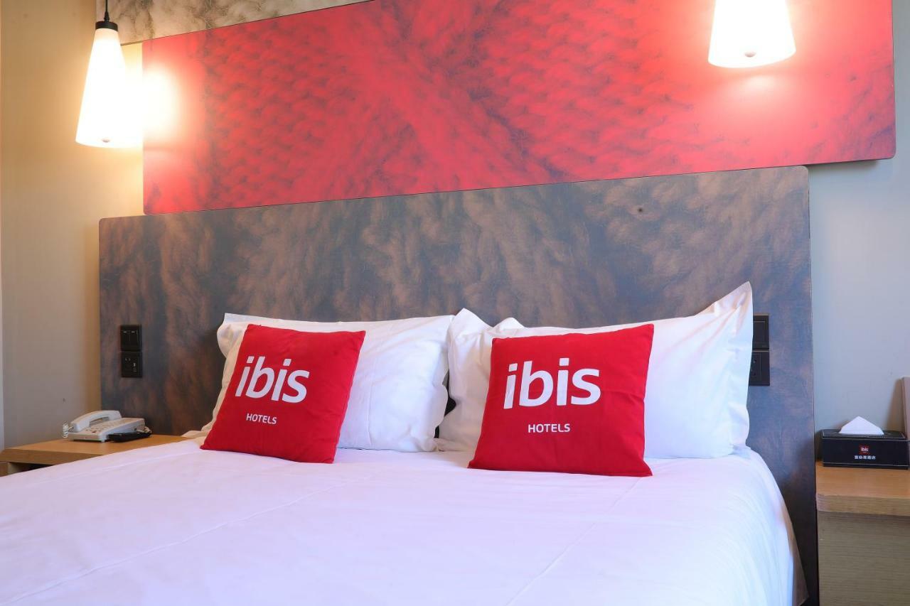 Ibis Qingdao Ningxia Road Hotel Exterior photo